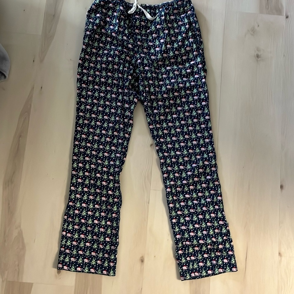 Vineyard vines pajama pants Christmas hats on whales sz XS